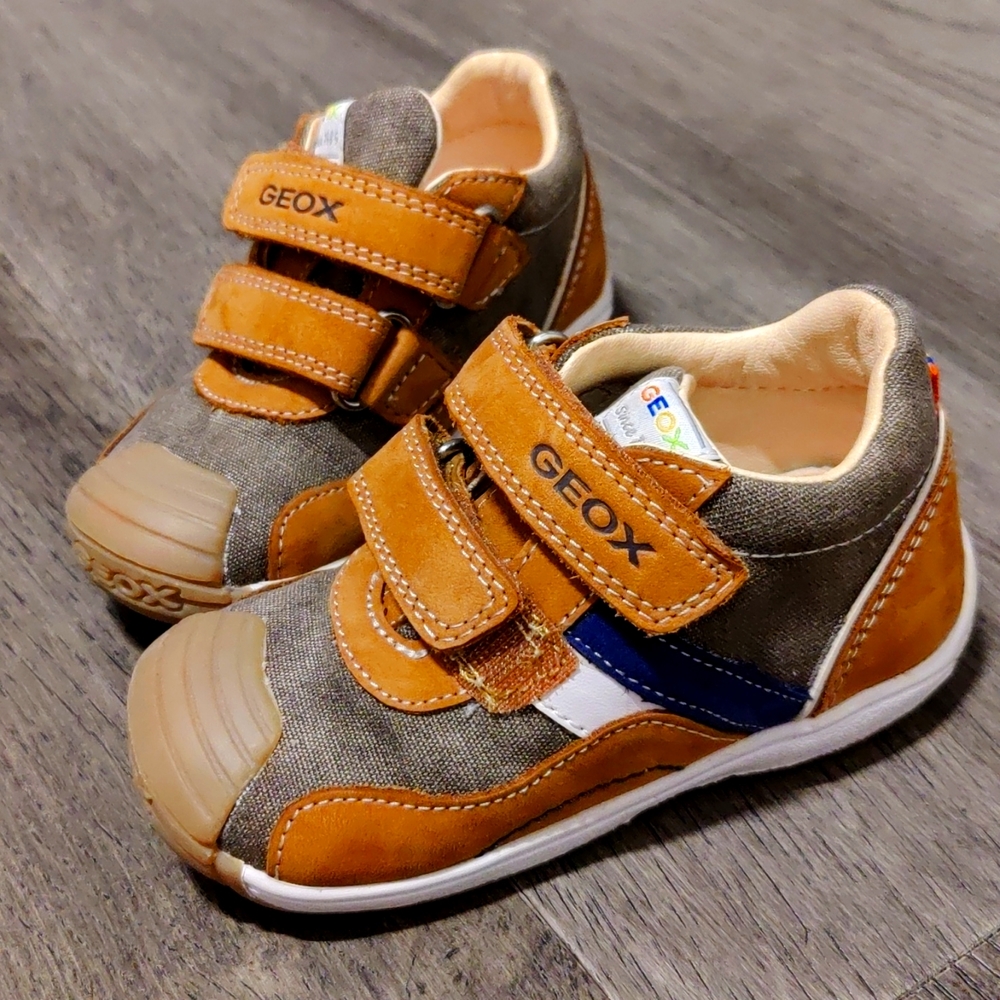 Geox Toddler genuine leather shoes